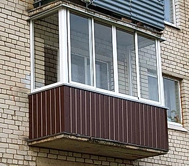 Остекление балкона в хрущевке